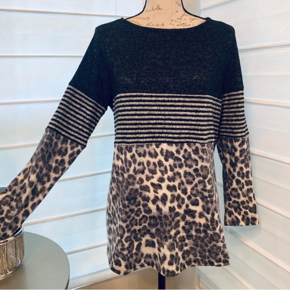 Emerald Black, Black Stripes Animal Print Block Long Sleeve Top NWT Small